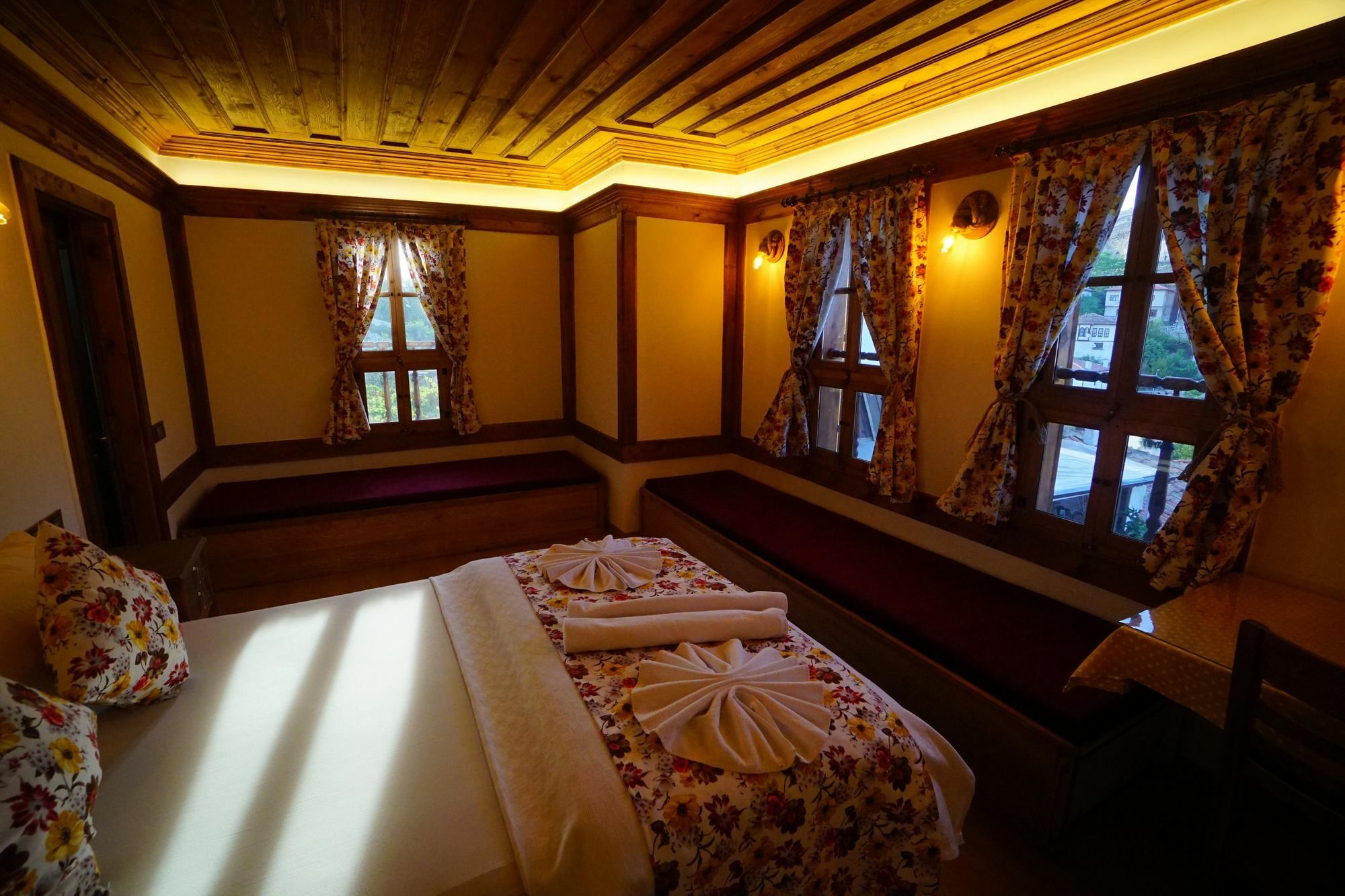 Yeni Konak Hotel Safranbolu Buitenkant foto