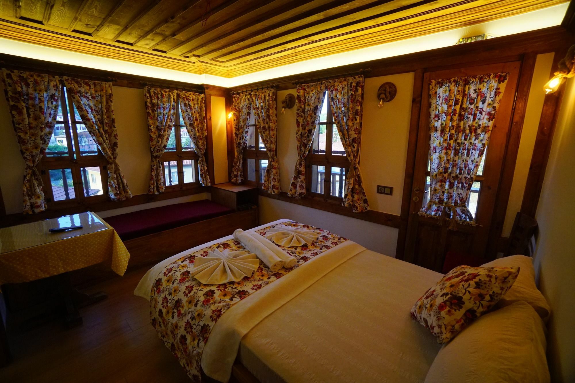 Yeni Konak Hotel Safranbolu Buitenkant foto